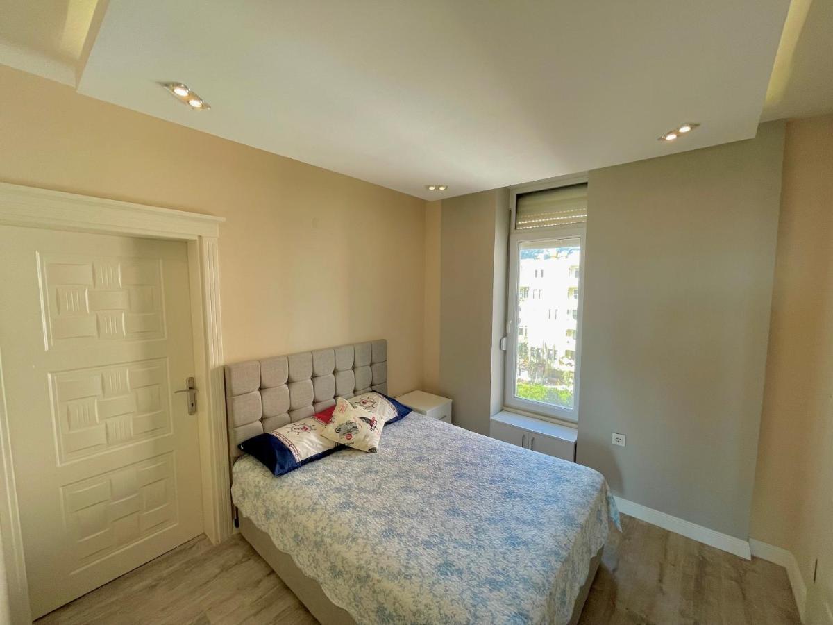 Sa Apartments! Beachfront Apartment With Sea View & Pool Alanya Exterior photo