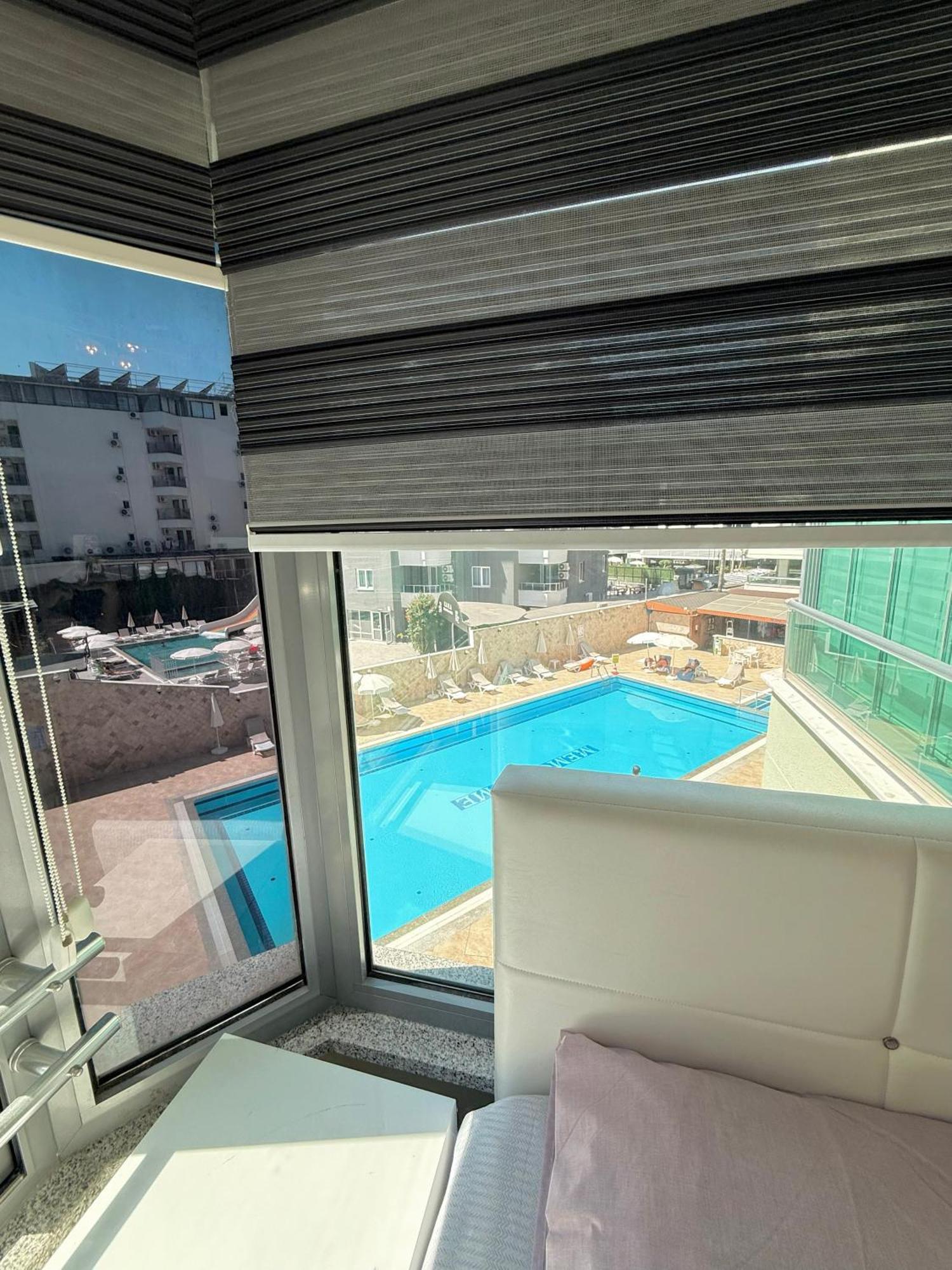 Sa Apartments! Beachfront Apartment With Sea View & Pool Alanya Exterior photo