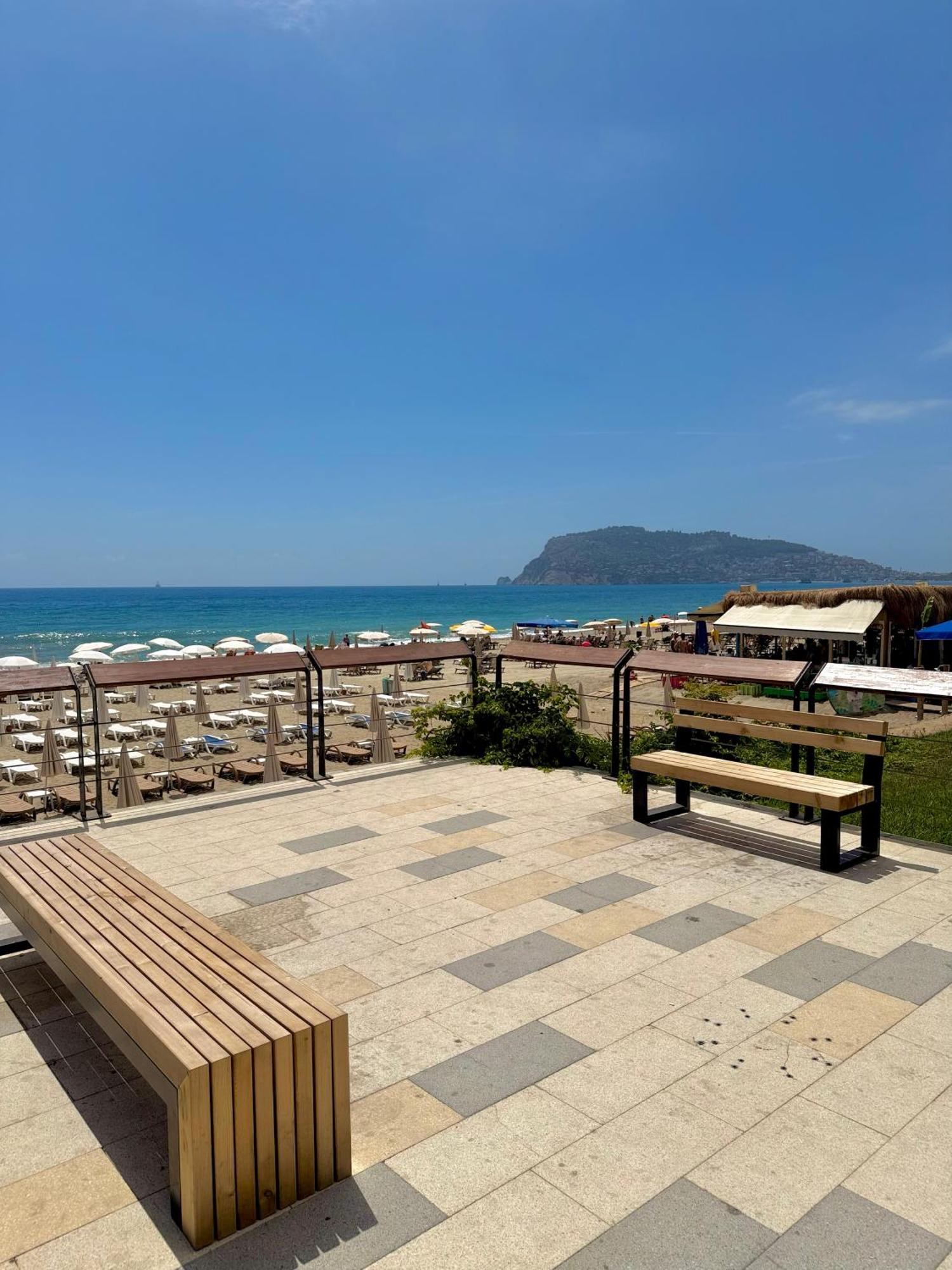 Sa Apartments! Beachfront Apartment With Sea View & Pool Alanya Exterior photo